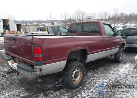 2000 Dodge Ram 2500 St z USA, uszkodzony, nr VIN 3B7KF26Z5YM231588